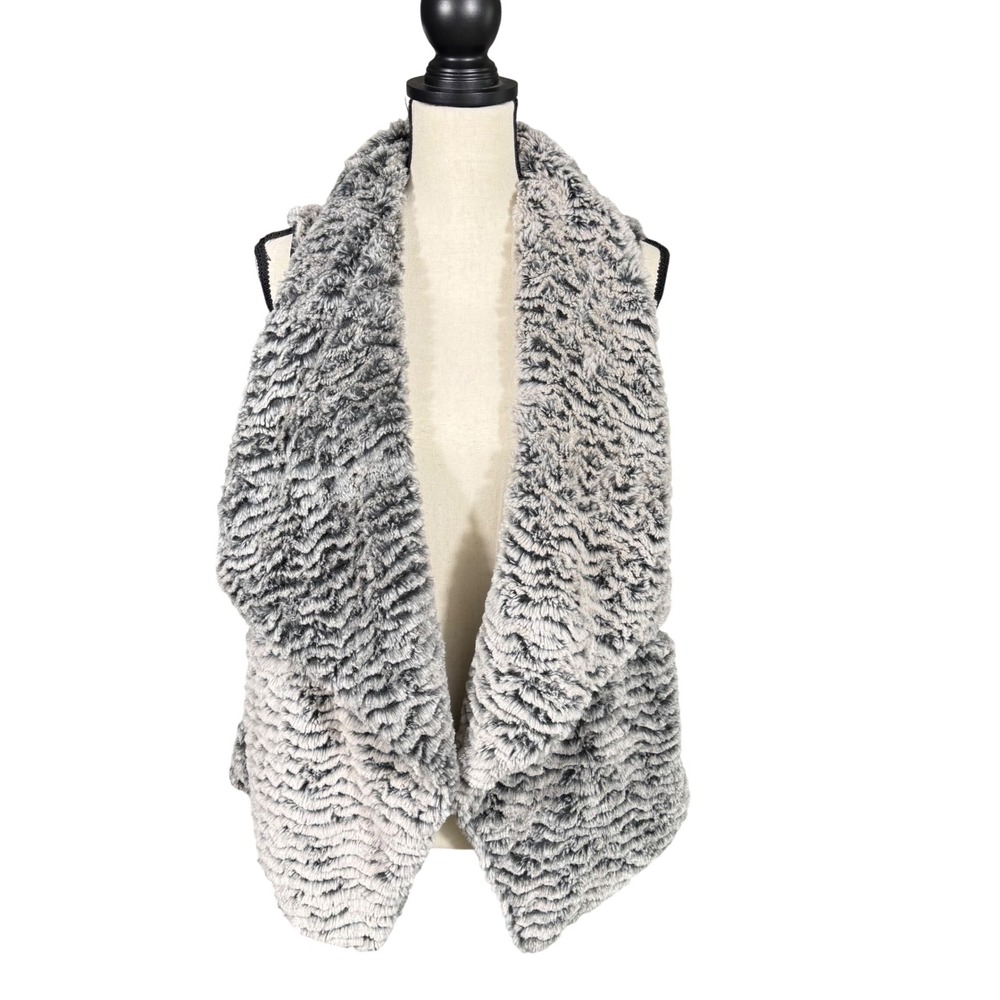 Jolt Grey White Textured Faux Fur Draped Open Front Vest Small Mob Wife